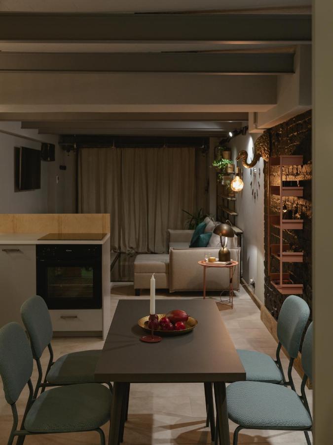 City Garage Apartment - Lwowska 9 วอร์ซอ ภายนอก รูปภาพ