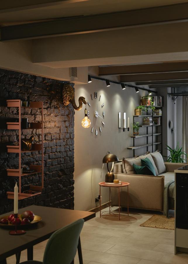 City Garage Apartment - Lwowska 9 วอร์ซอ ภายนอก รูปภาพ