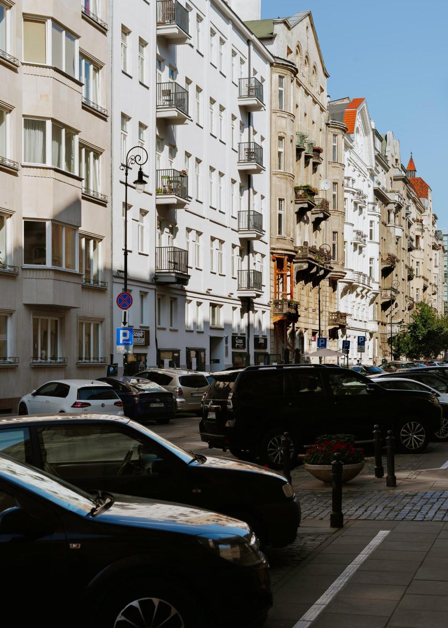 City Garage Apartment - Lwowska 9 วอร์ซอ ภายนอก รูปภาพ